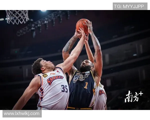 CBA精彩回放上海队对阵北京队的激烈比赛视频分享